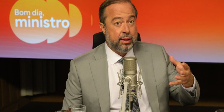 Ministério de Minas e Energia e ONS se reúnem para discutir apagão ministerio-de-minas-e-energia-e-ons-se-reunem-para-discutir-apagao