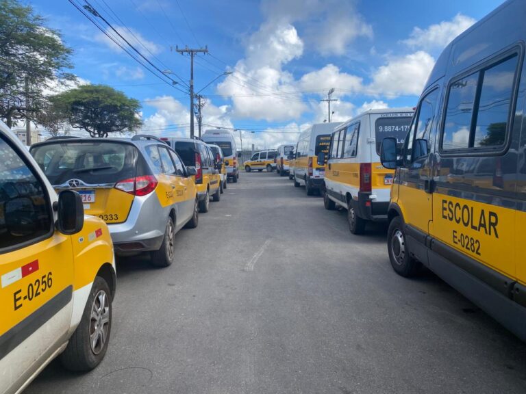 Prefeitura orienta condutores do transporte escolar para renovação de alvará
