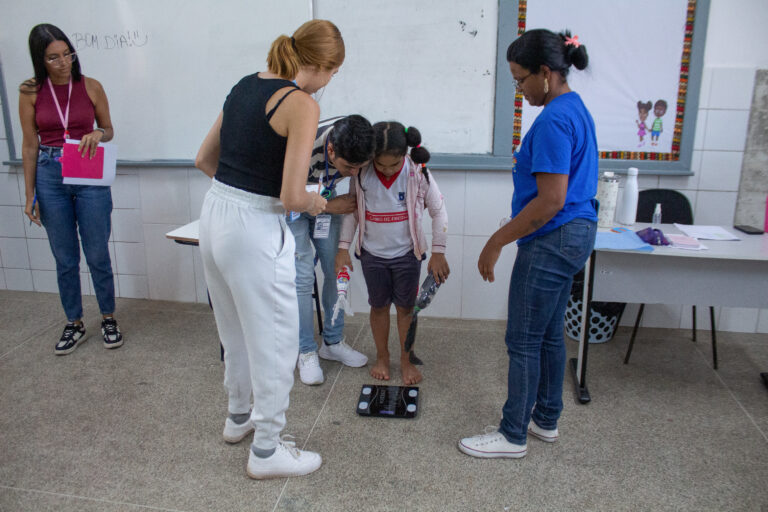 Prefeitura de Lauro de Freitas realiza avaliação nutricional em alunos da rede municipal
