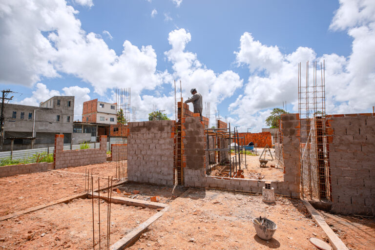 Obra da nova unidade de saúde do Jambeiro alcança 27% de execução