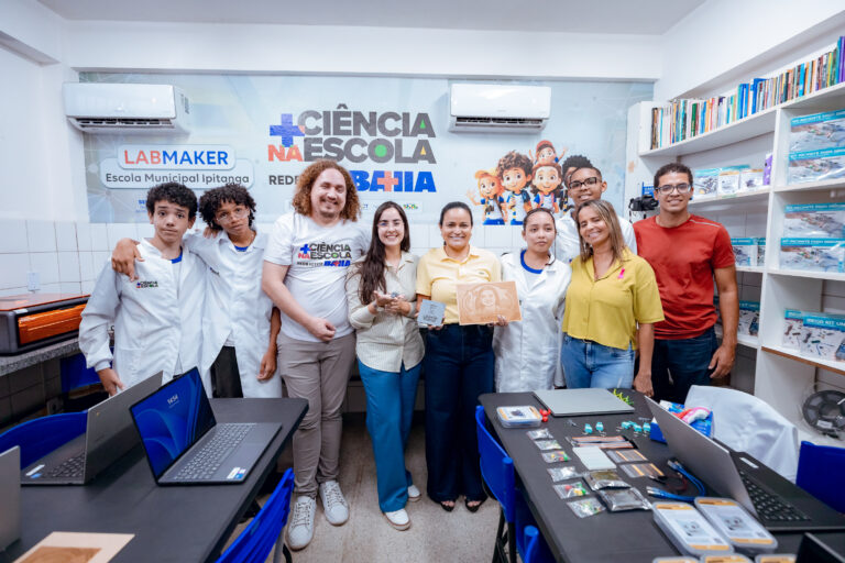 Lauro de Freitas inaugura 1º laboratório Maker da rede municipal e amplia acesso à ciência e tecnologia